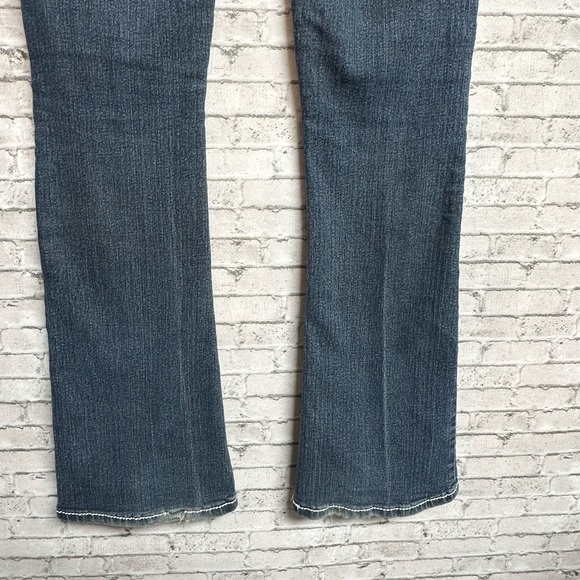 Rue 21 Premium Women's Size 3/4 Denim Jeans Studded Button Pockets Embroidered - Picture 8 of 10